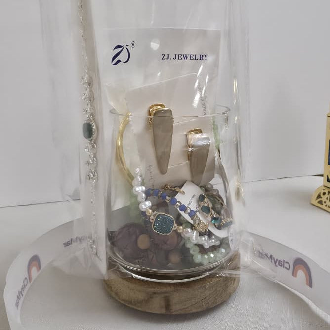 جرة المجوهرات العشوائية
